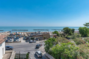 Pescara SeaView Apartment with Private Parking!